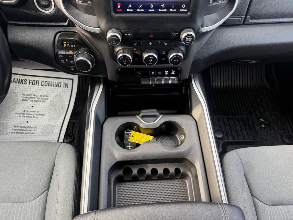 Ram 1500 Vehicle Full-screen Gallery Image 30