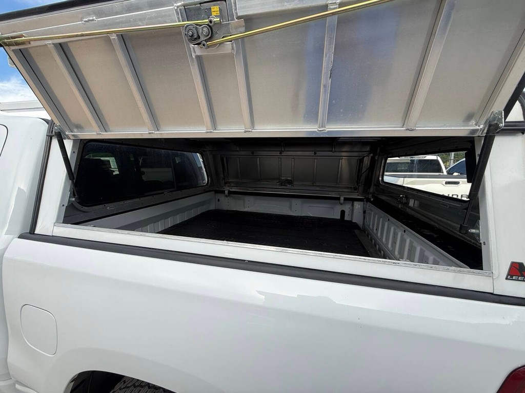 Ram 1500 Vehicle Full-screen Gallery Image 38