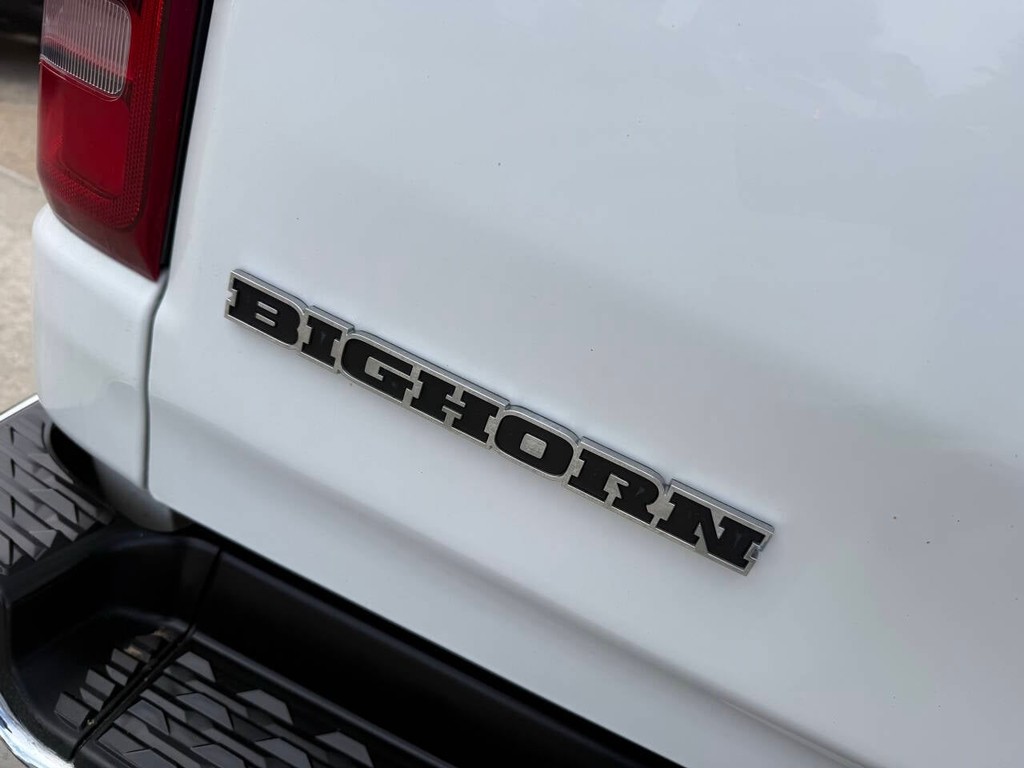 Ram 1500 Vehicle Full-screen Gallery Image 43