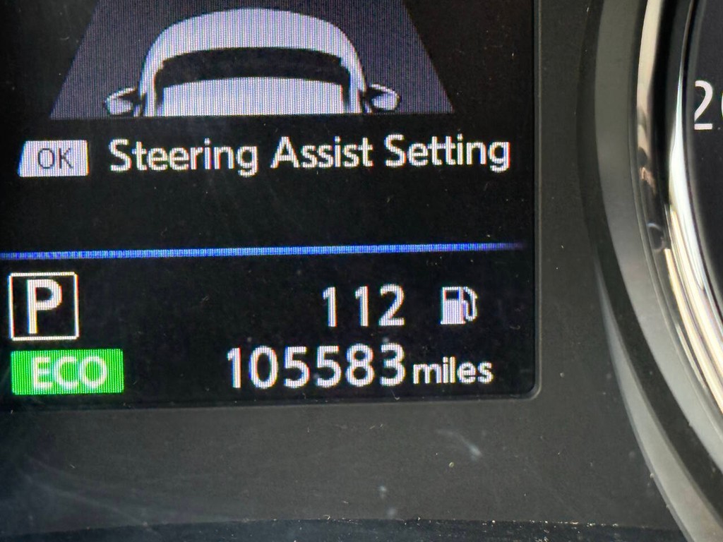 Nissan Rogue Vehicle Full-screen Gallery Image 34