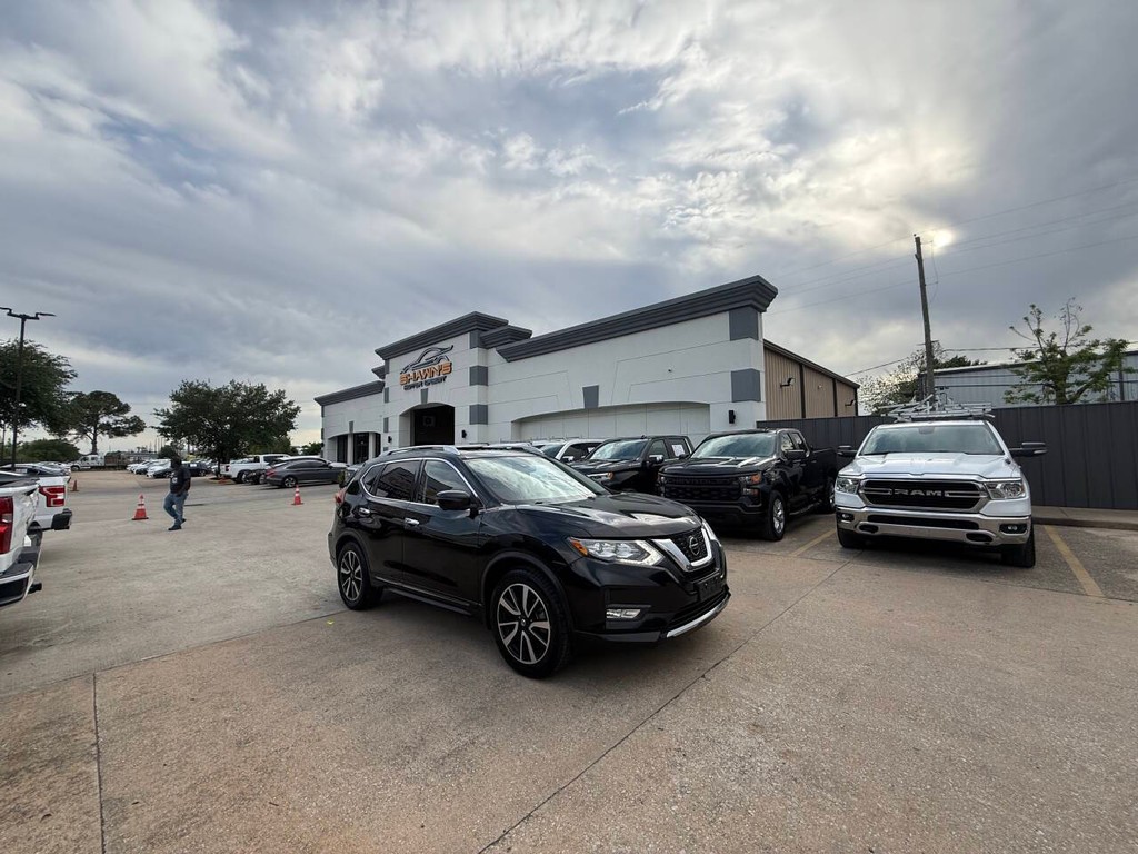 Nissan Rogue Vehicle Full-screen Gallery Image 46