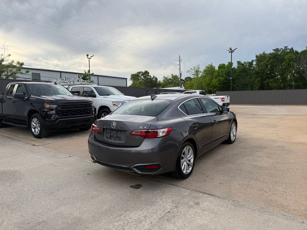 Acura ILX Vehicle Full-screen Gallery Image 05