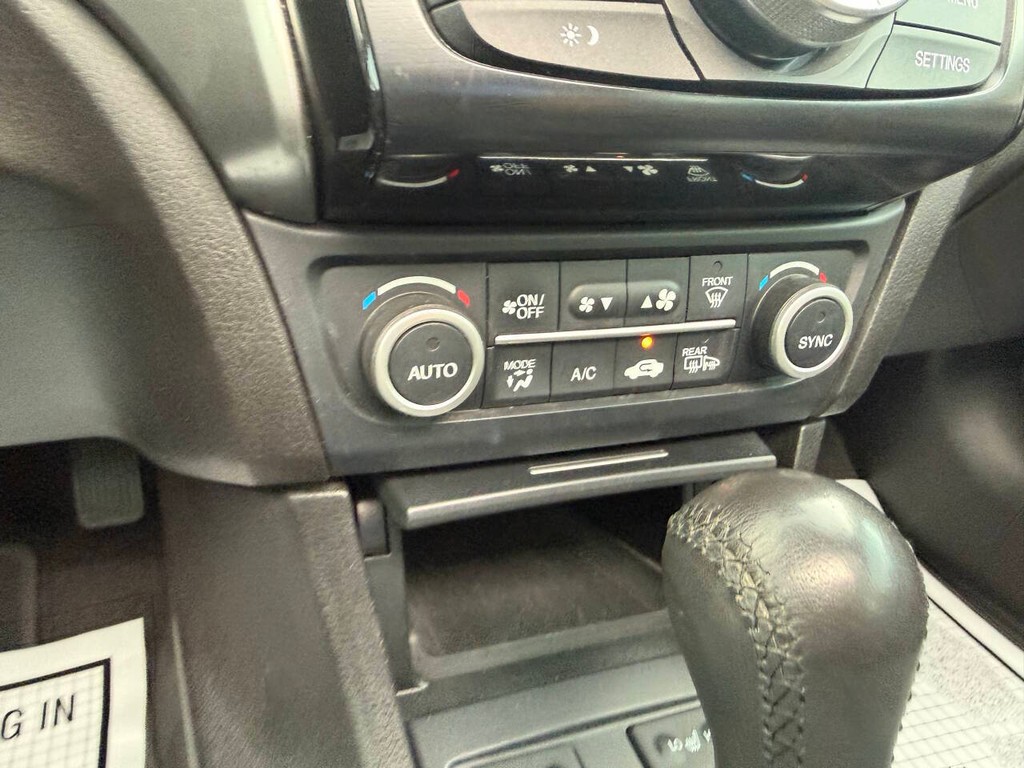 Acura ILX Vehicle Full-screen Gallery Image 31