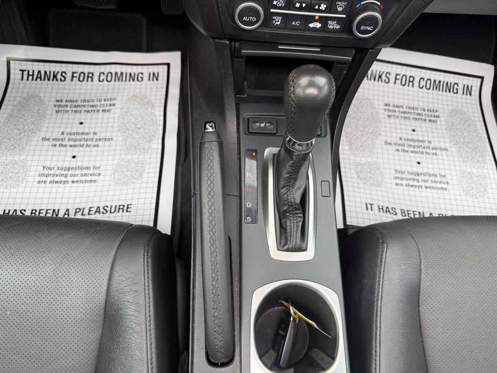 Acura ILX Vehicle Full-screen Gallery Image 32