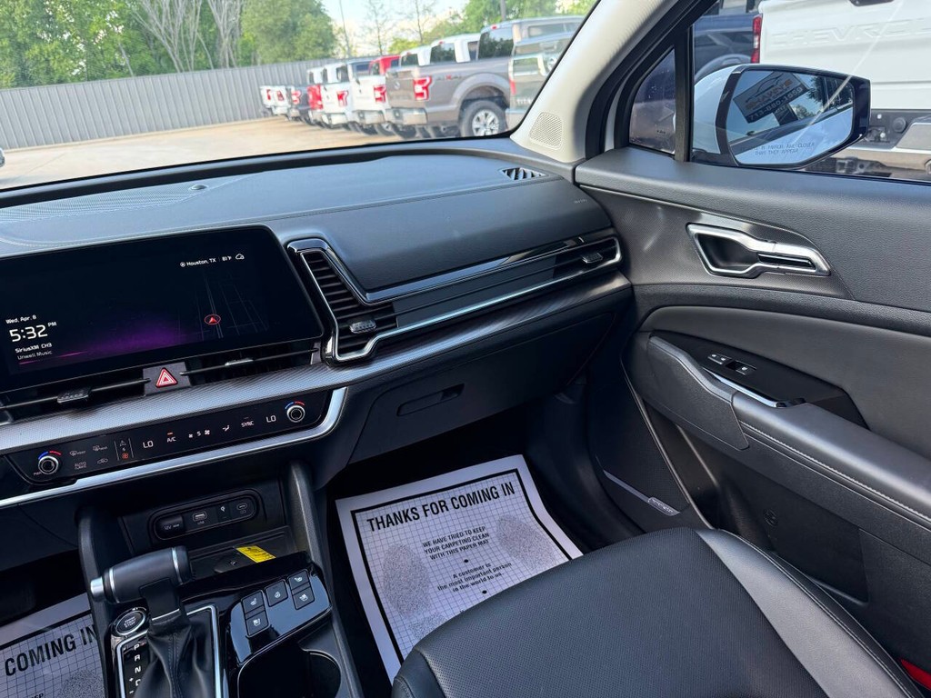 Kia Sportage Vehicle Full-screen Gallery Image 20