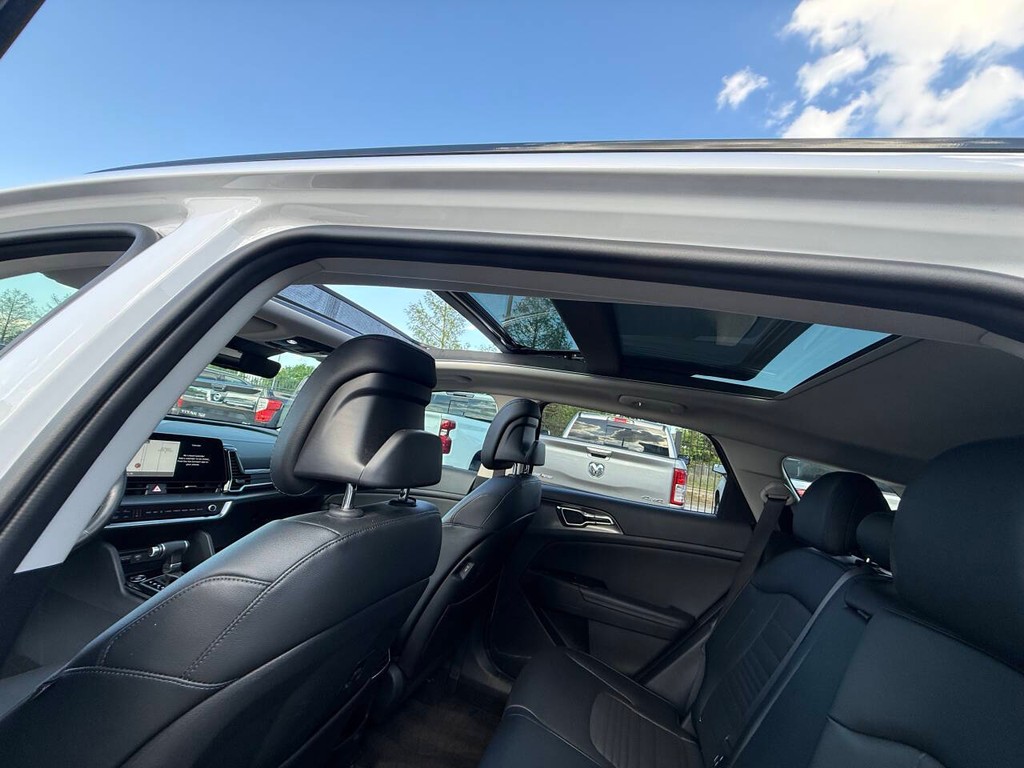 Kia Sportage Vehicle Full-screen Gallery Image 32