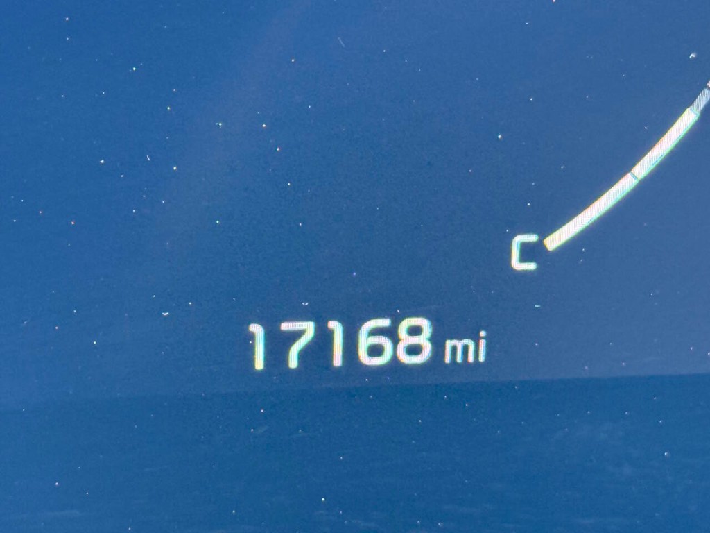 Kia Sportage Vehicle Full-screen Gallery Image 34