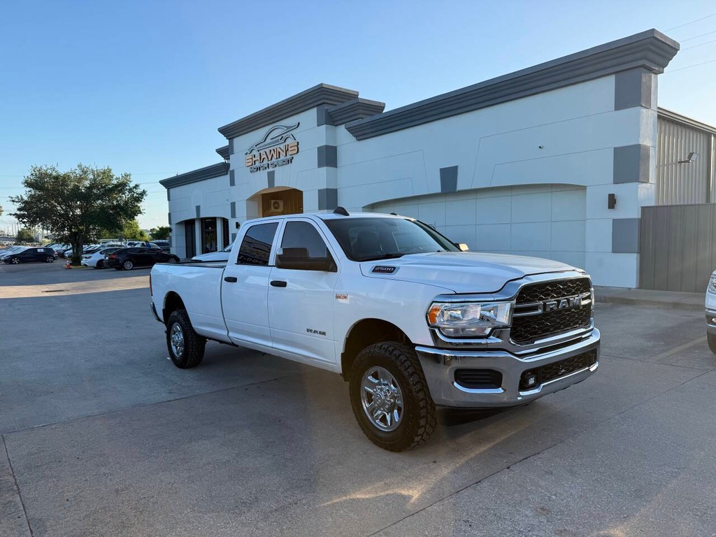 Ram 2500 Vehicle Full-screen Gallery Image 02