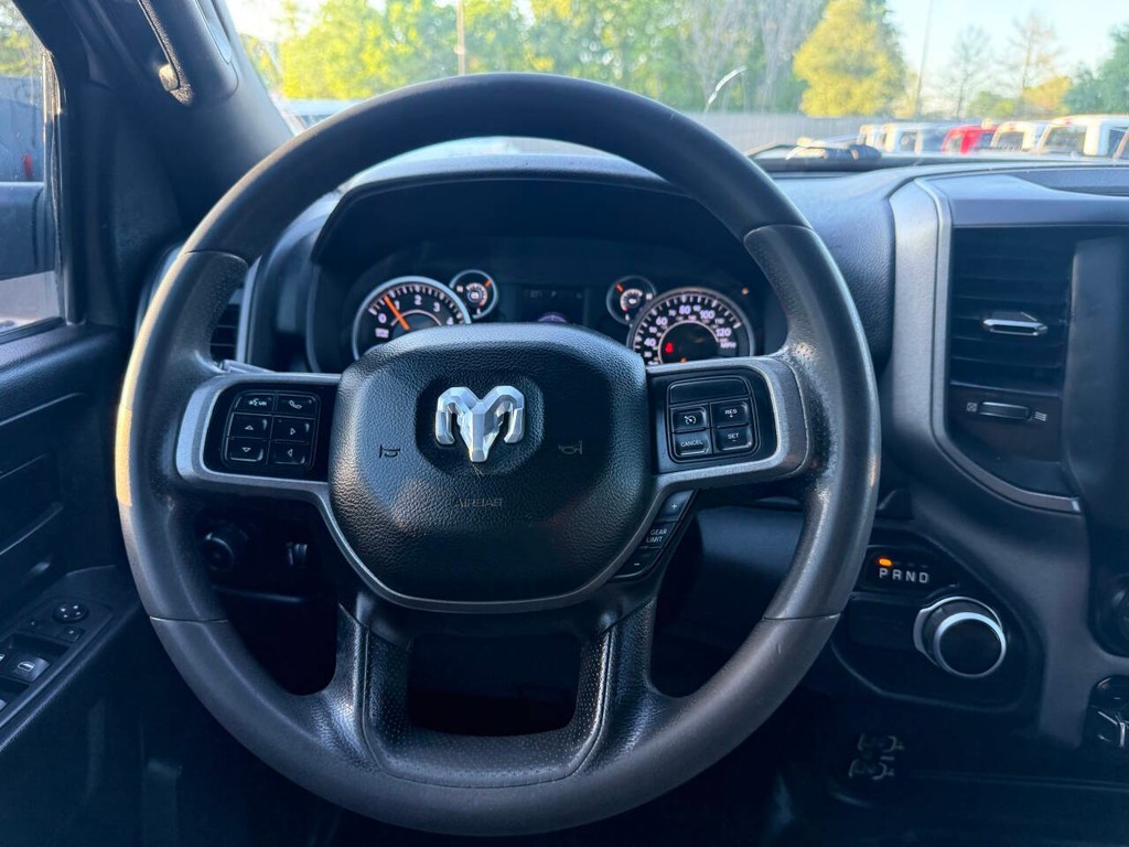 Ram 2500 Vehicle Full-screen Gallery Image 22