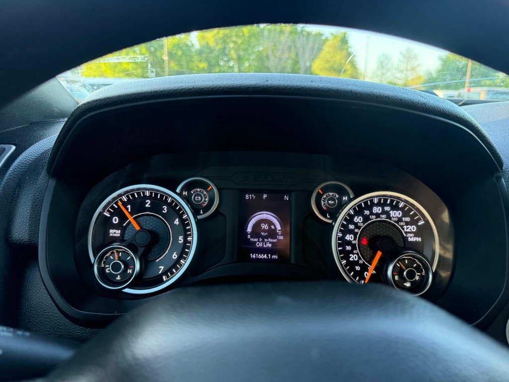 Ram 2500 Vehicle Full-screen Gallery Image 33