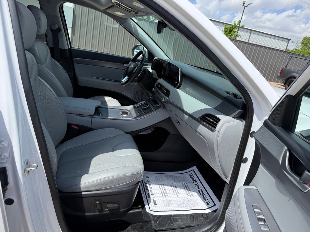 Hyundai Palisade Vehicle Full-screen Gallery Image 10