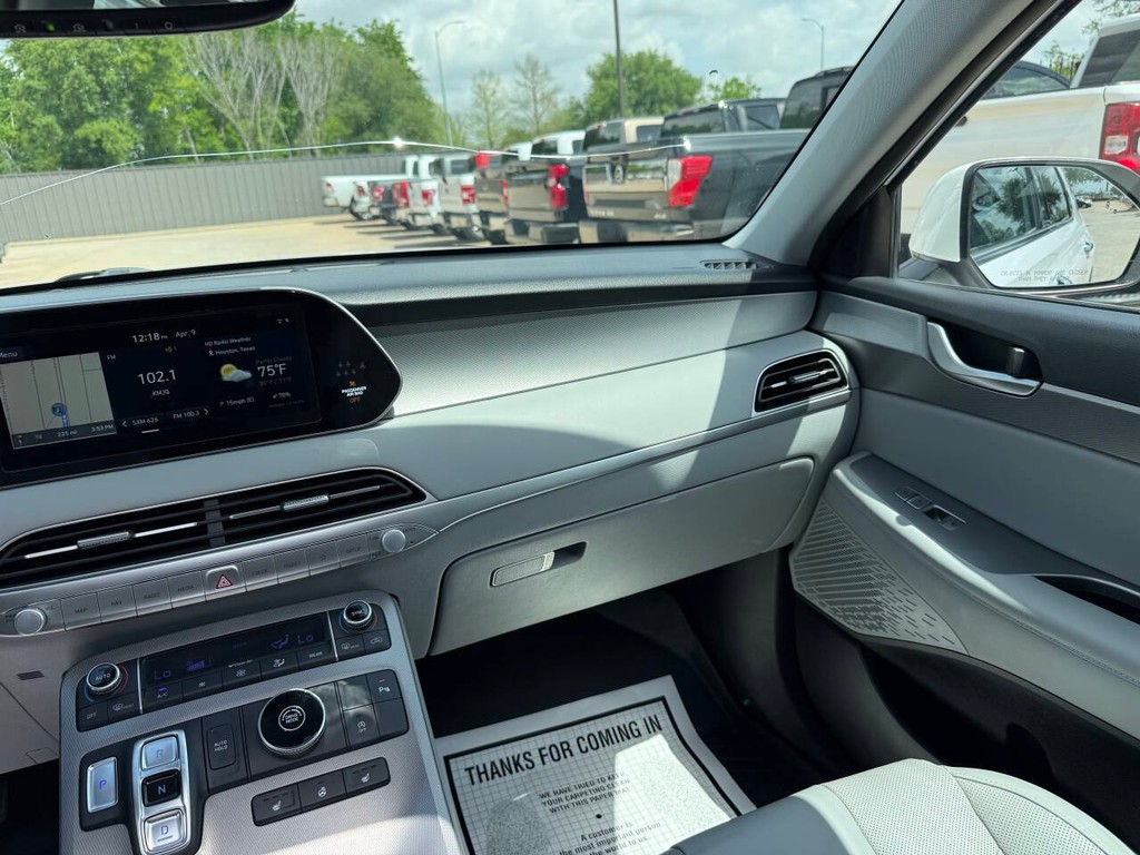 Hyundai Palisade Vehicle Full-screen Gallery Image 22