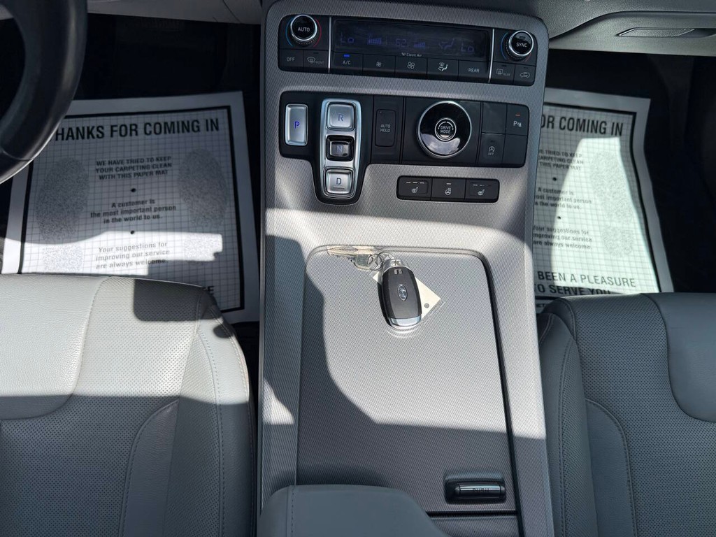 Hyundai Palisade Vehicle Full-screen Gallery Image 30