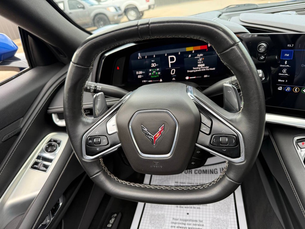 Chevrolet Corvette Vehicle Full-screen Gallery Image 19