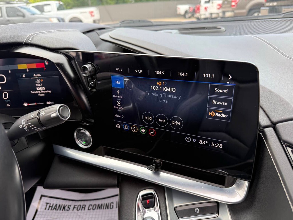 Chevrolet Corvette Vehicle Full-screen Gallery Image 21