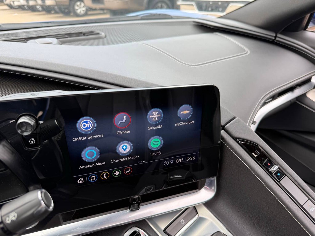 Chevrolet Corvette Vehicle Full-screen Gallery Image 23