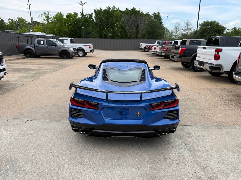 Chevrolet Corvette Vehicle Full-screen Gallery Image 36