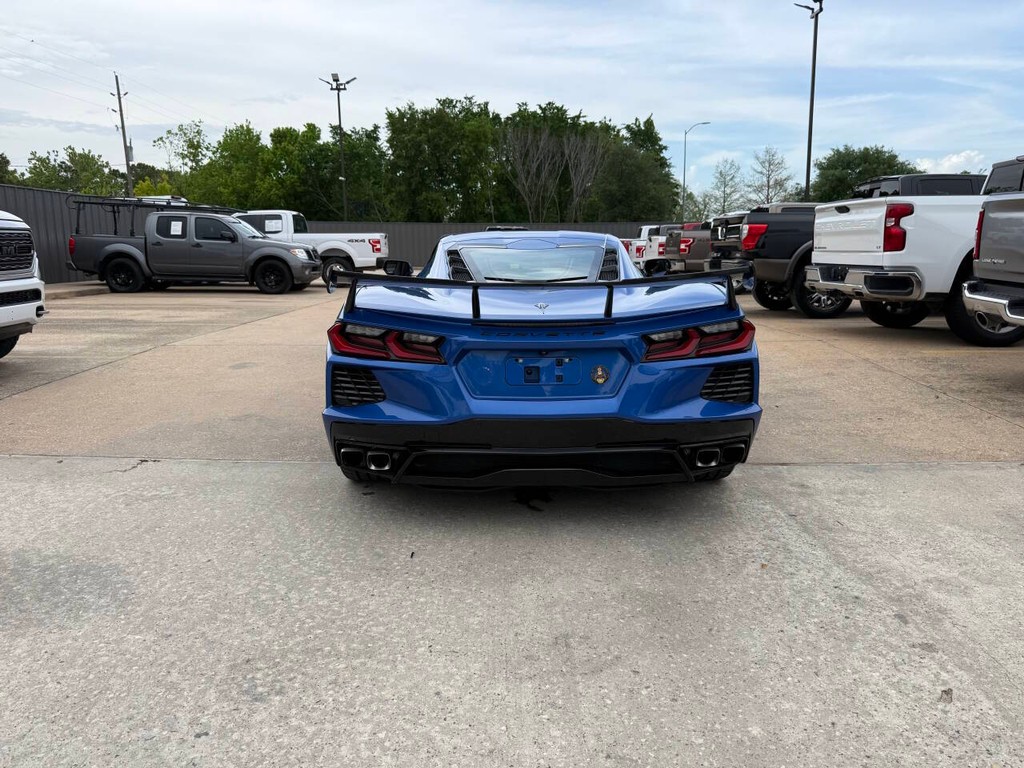 Chevrolet Corvette Vehicle Full-screen Gallery Image 37