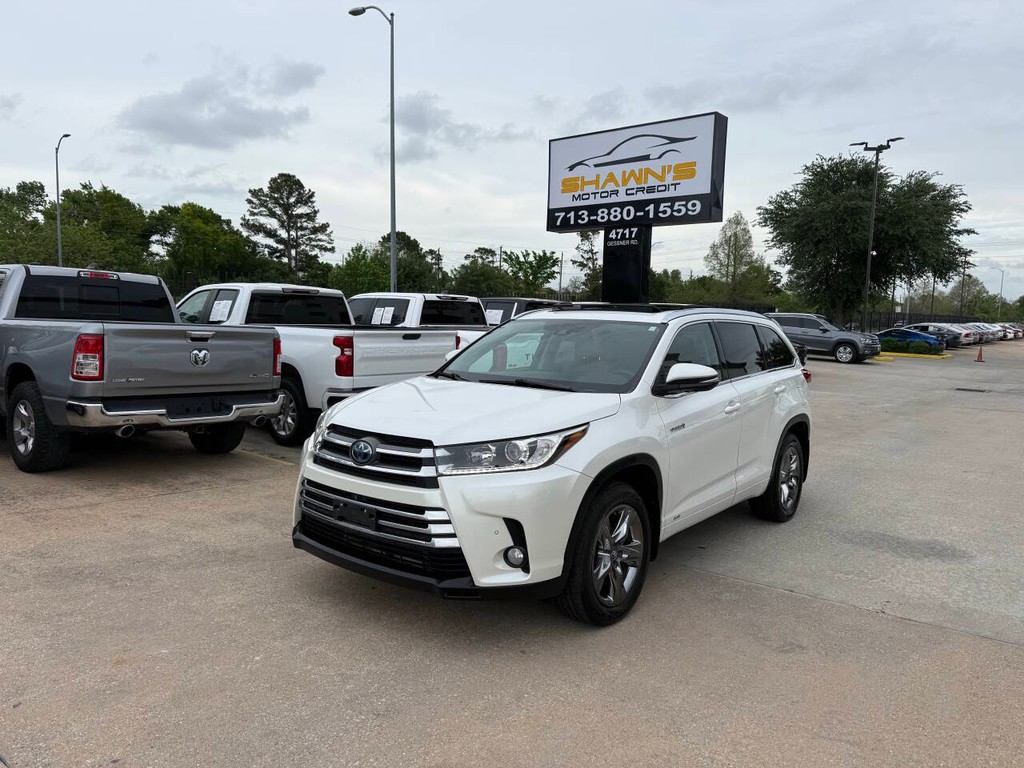 Toyota Highlander Hybrid Vehicle Full-screen Gallery Image 03