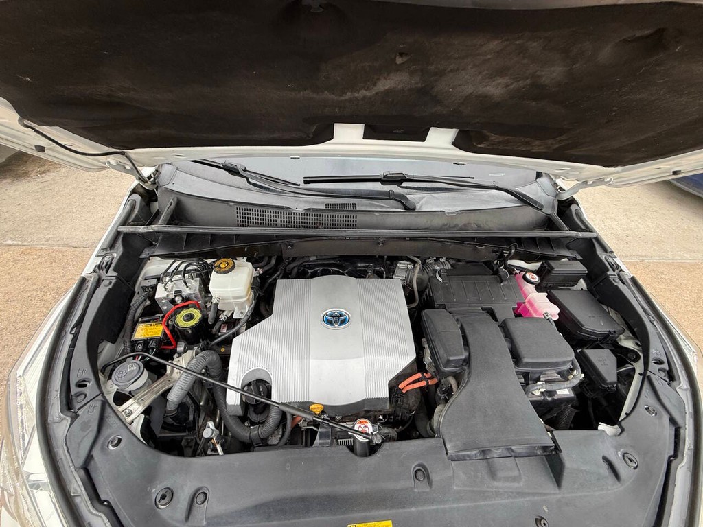 Toyota Highlander Hybrid Vehicle Full-screen Gallery Image 39
