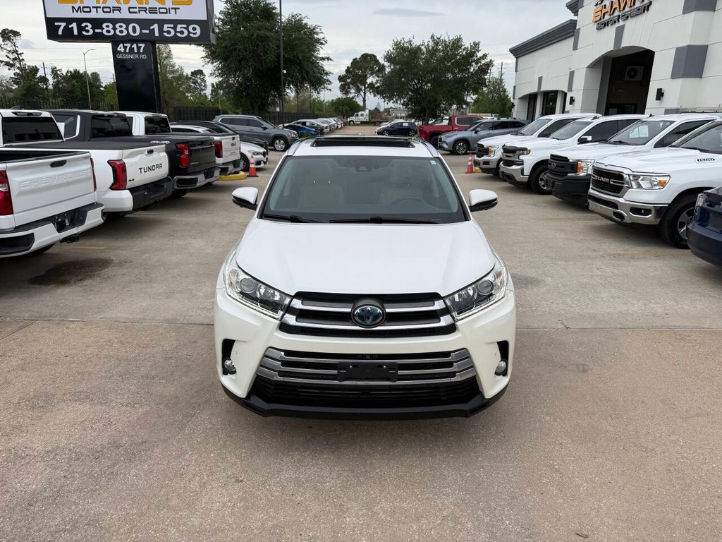 Toyota Highlander Hybrid Vehicle Full-screen Gallery Image 46