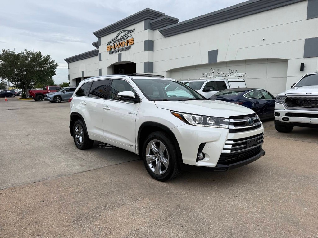 Toyota Highlander Hybrid Vehicle Full-screen Gallery Image 48