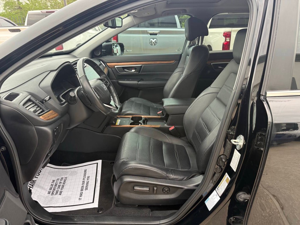 Honda CR-V Hybrid Vehicle Full-screen Gallery Image 07