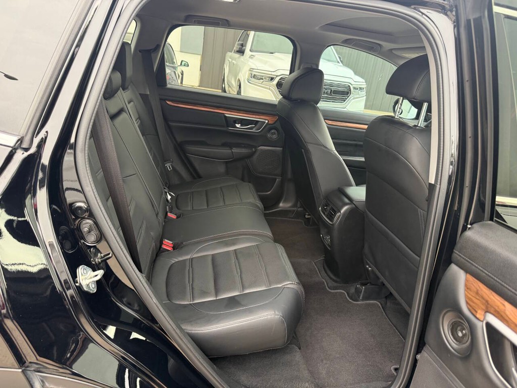 Honda CR-V Hybrid Vehicle Full-screen Gallery Image 15