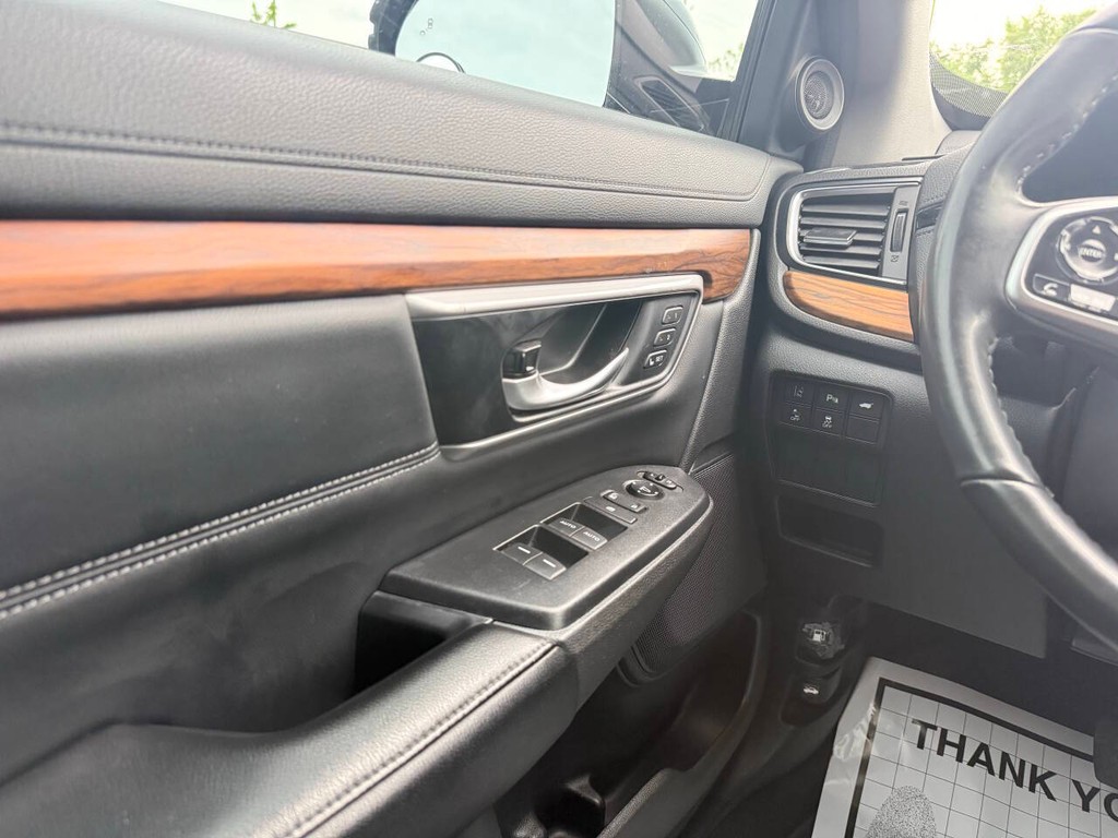 Honda CR-V Hybrid Vehicle Full-screen Gallery Image 30