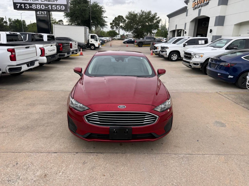 Ford Fusion Hybrid Vehicle Full-screen Gallery Image 38