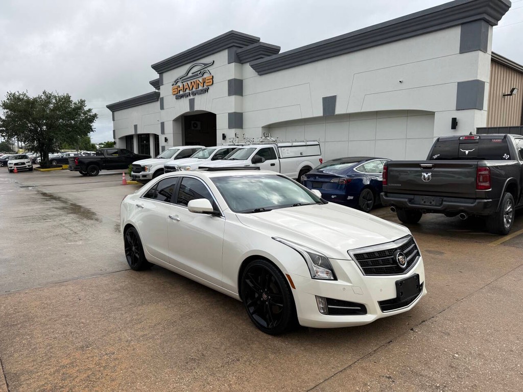 Cadillac ATS Vehicle Full-screen Gallery Image 02