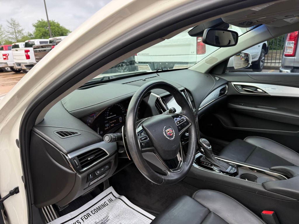 Cadillac ATS Vehicle Full-screen Gallery Image 06