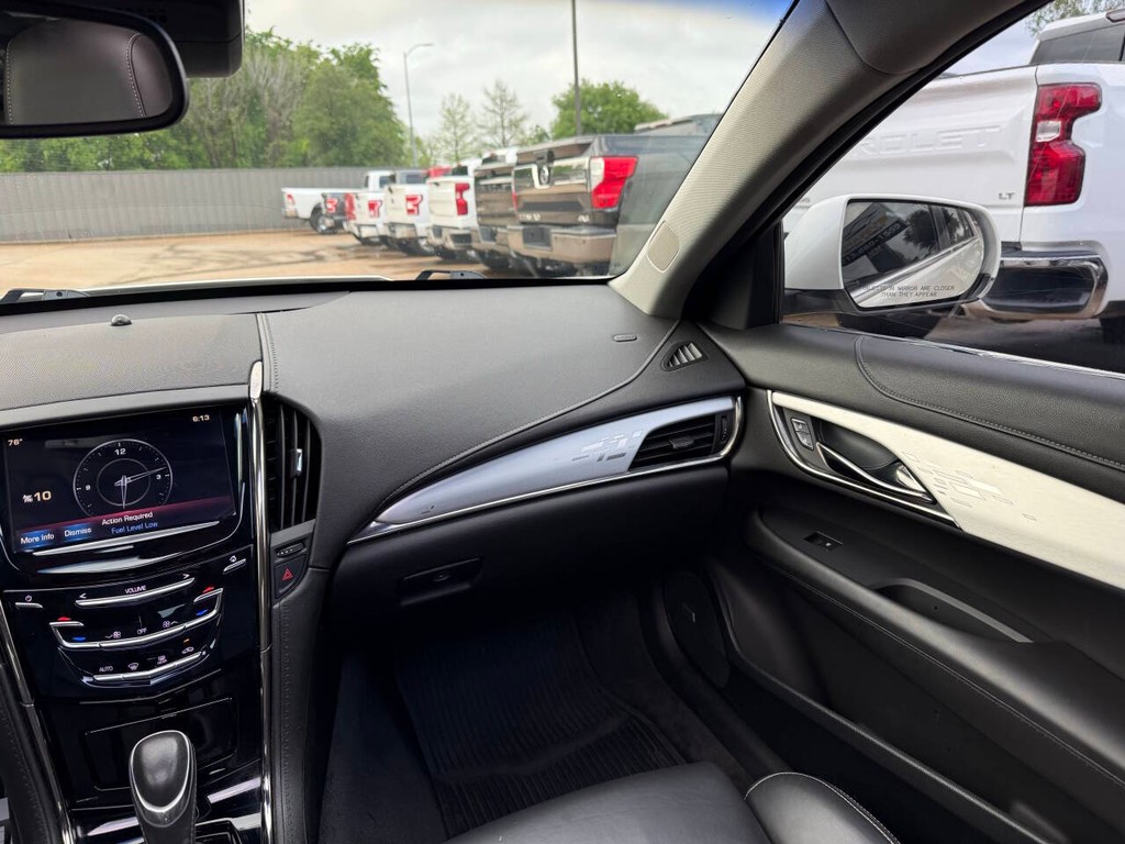 Cadillac ATS Vehicle Full-screen Gallery Image 20