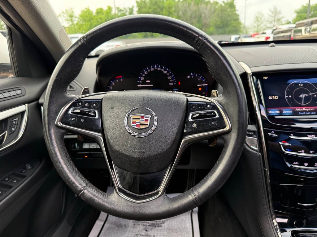 Cadillac ATS Vehicle Full-screen Gallery Image 23