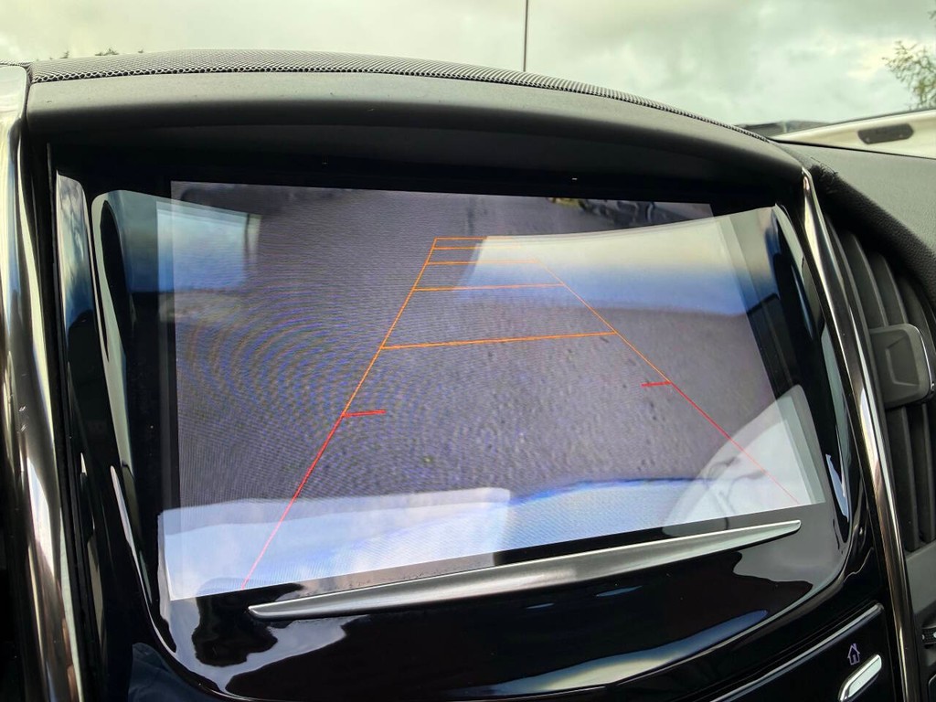 Cadillac ATS Vehicle Full-screen Gallery Image 28