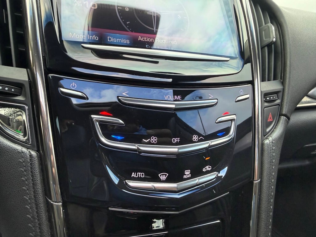 Cadillac ATS Vehicle Full-screen Gallery Image 29