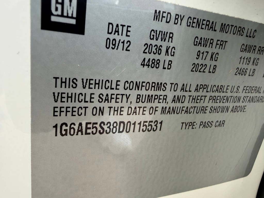 Cadillac ATS Vehicle Full-screen Gallery Image 35