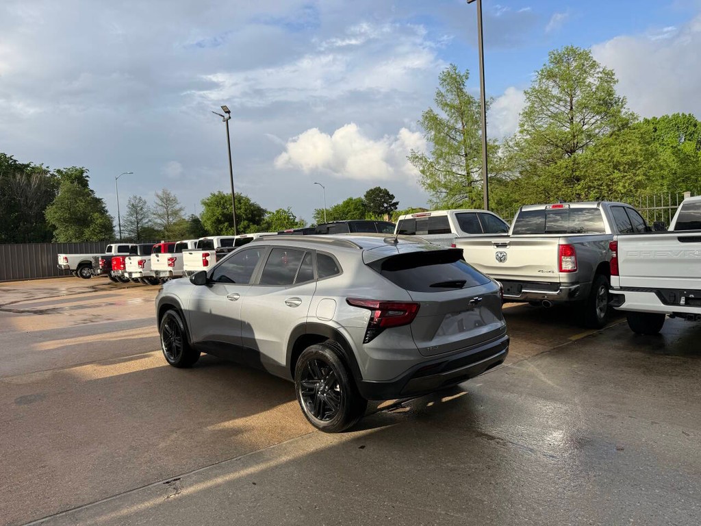 Chevrolet Trax Vehicle Full-screen Gallery Image 04