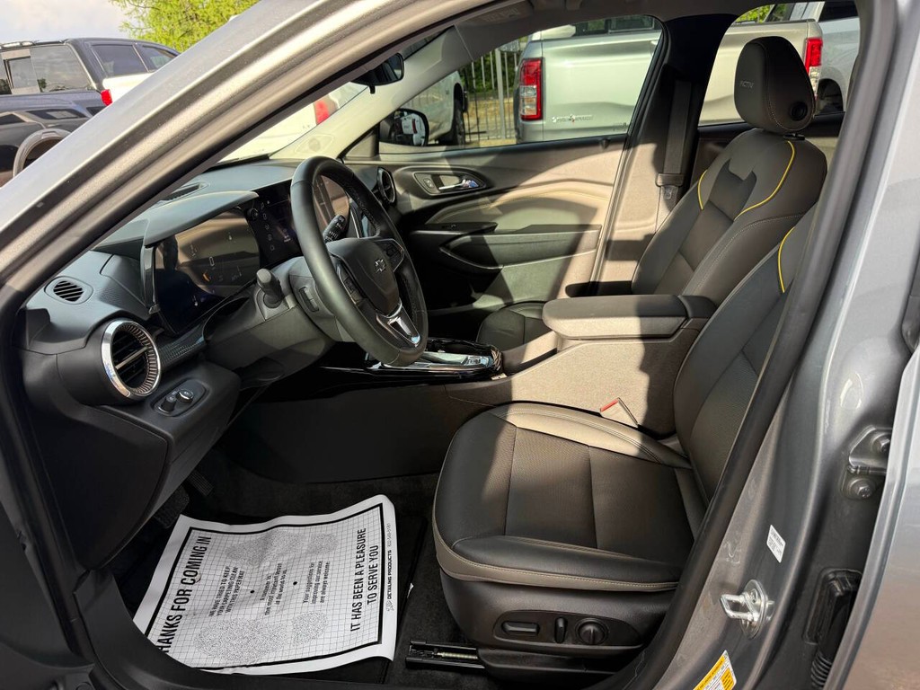 Chevrolet Trax Vehicle Full-screen Gallery Image 07