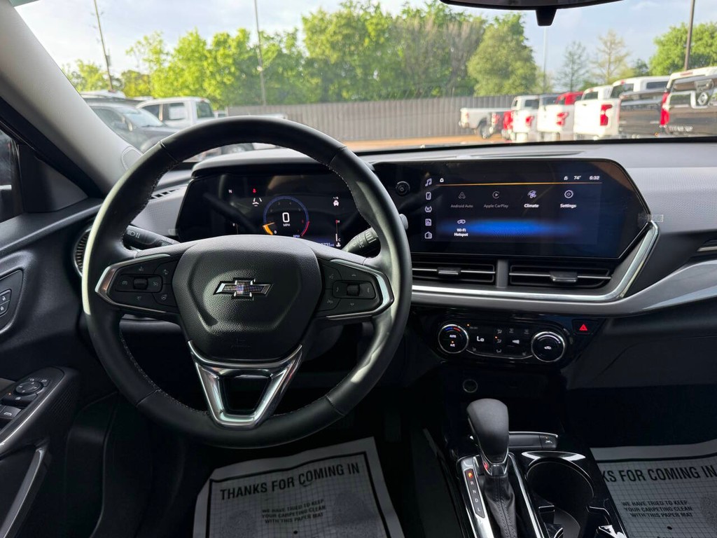 Chevrolet Trax Vehicle Full-screen Gallery Image 22