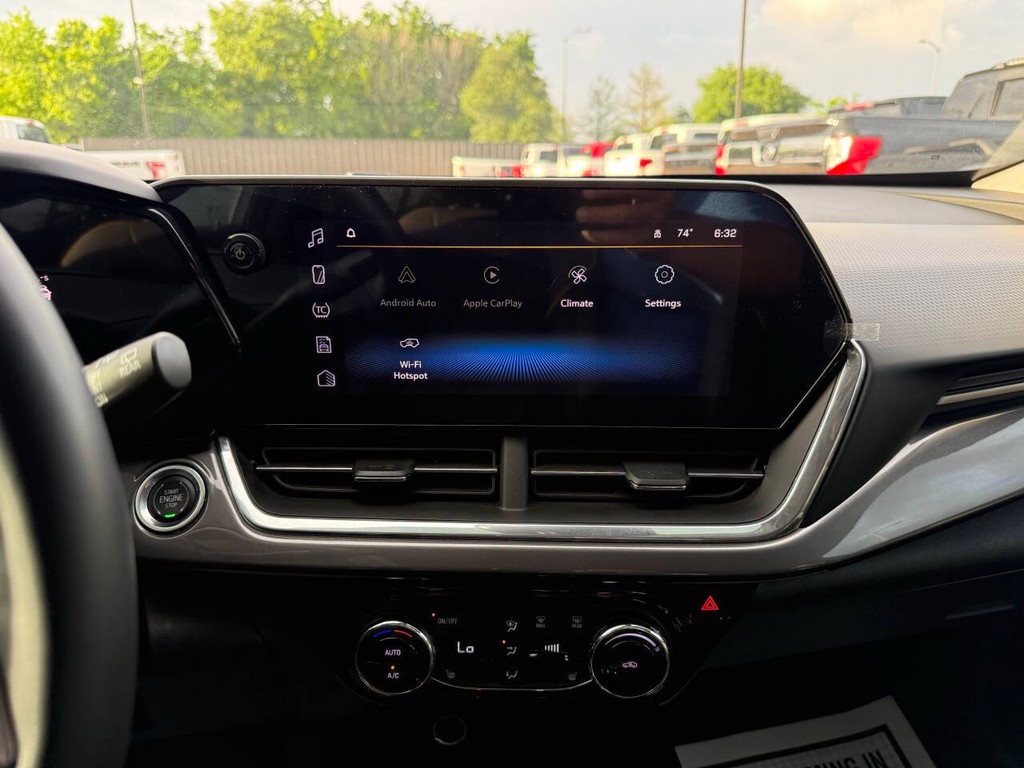 Chevrolet Trax Vehicle Full-screen Gallery Image 28