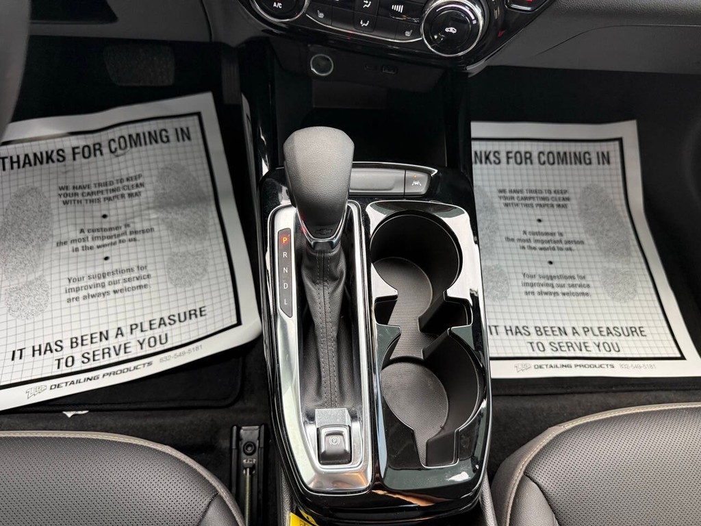 Chevrolet Trax Vehicle Full-screen Gallery Image 30