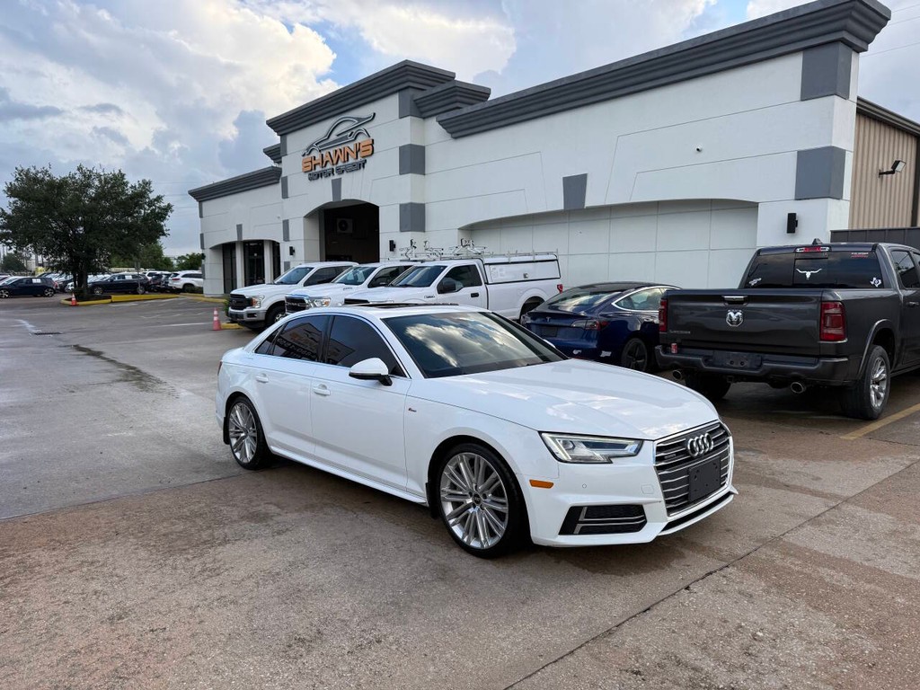 Audi A4 Vehicle Full-screen Gallery Image 02