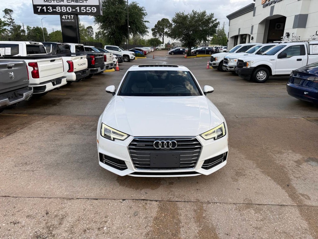 Audi A4 Vehicle Full-screen Gallery Image 41