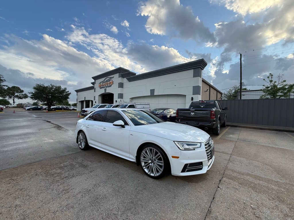 Audi A4 Vehicle Full-screen Gallery Image 43