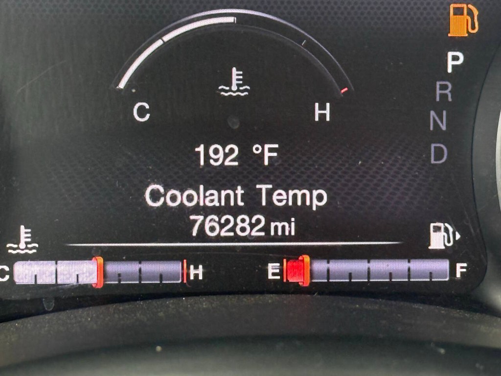 Jeep Renegade Vehicle Full-screen Gallery Image 33