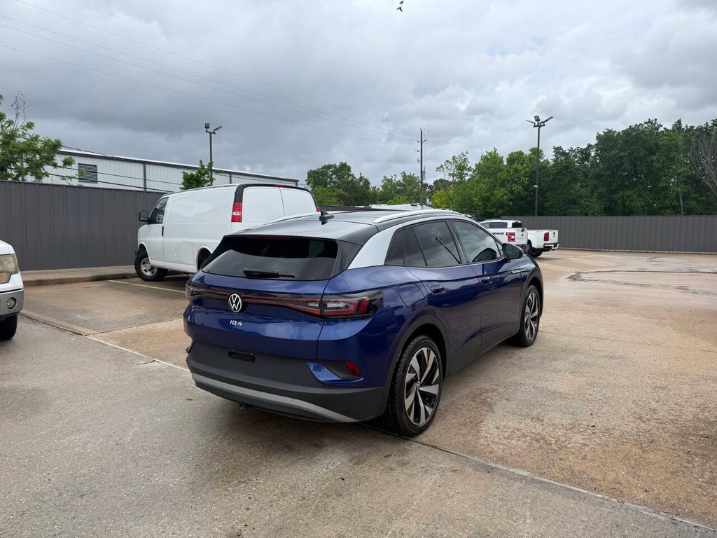 Volkswagen ID.4 Vehicle Full-screen Gallery Image 05