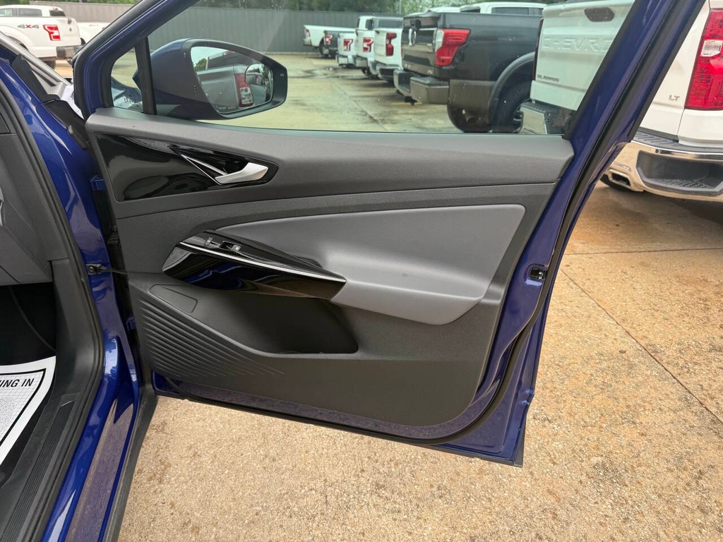 Volkswagen ID.4 Vehicle Full-screen Gallery Image 11