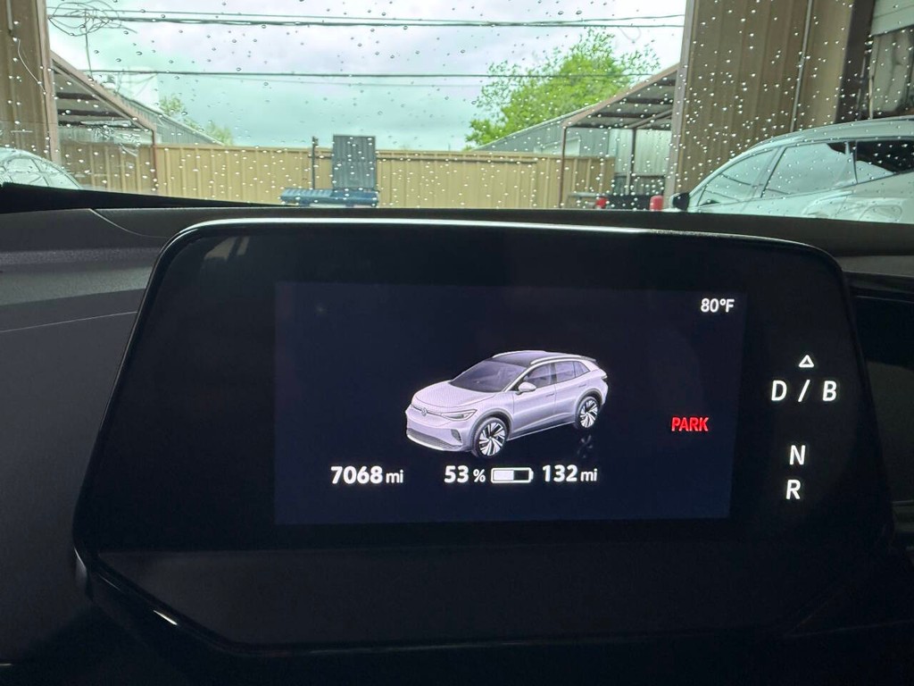 Volkswagen ID.4 Vehicle Full-screen Gallery Image 35