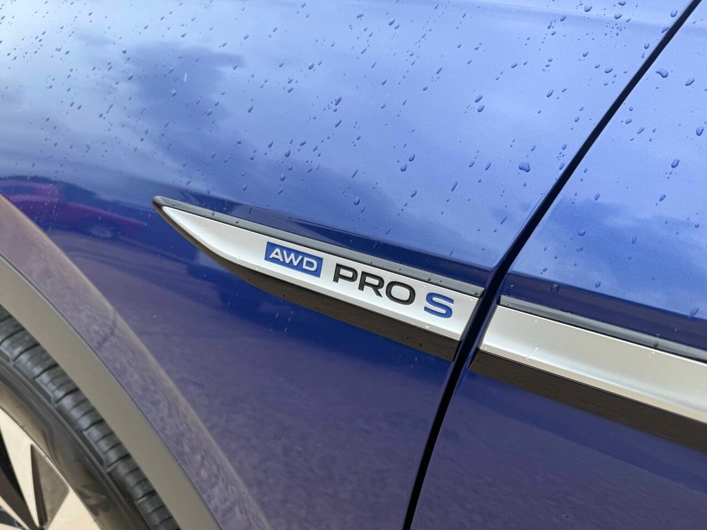 Volkswagen ID.4 Vehicle Full-screen Gallery Image 40